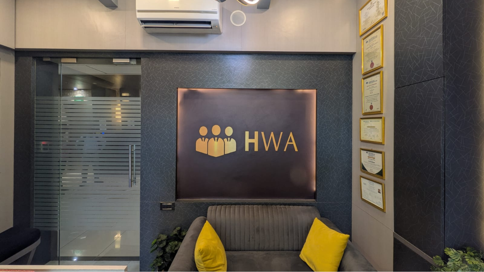 Hitesh Wadhwani & Associates office India